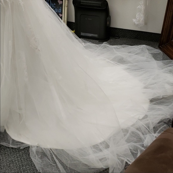 Sophia Tolli Long Sleeve White Lace Wedding Dress - Picture 6 of 7